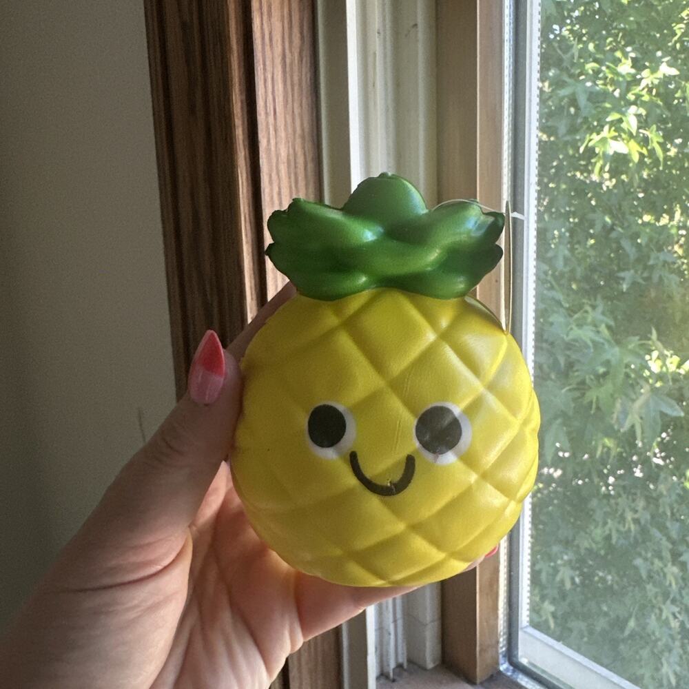 Ja-Ru Squeesh Yum 5 Inch Fruity Bunch Foam Squishy Toy Pineapple BNWT